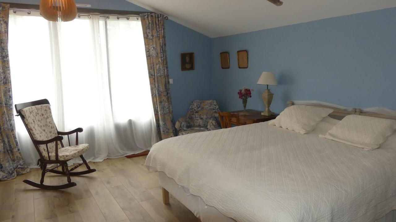 La Petite Lande Bed & Breakfast Ménil Exterior photo