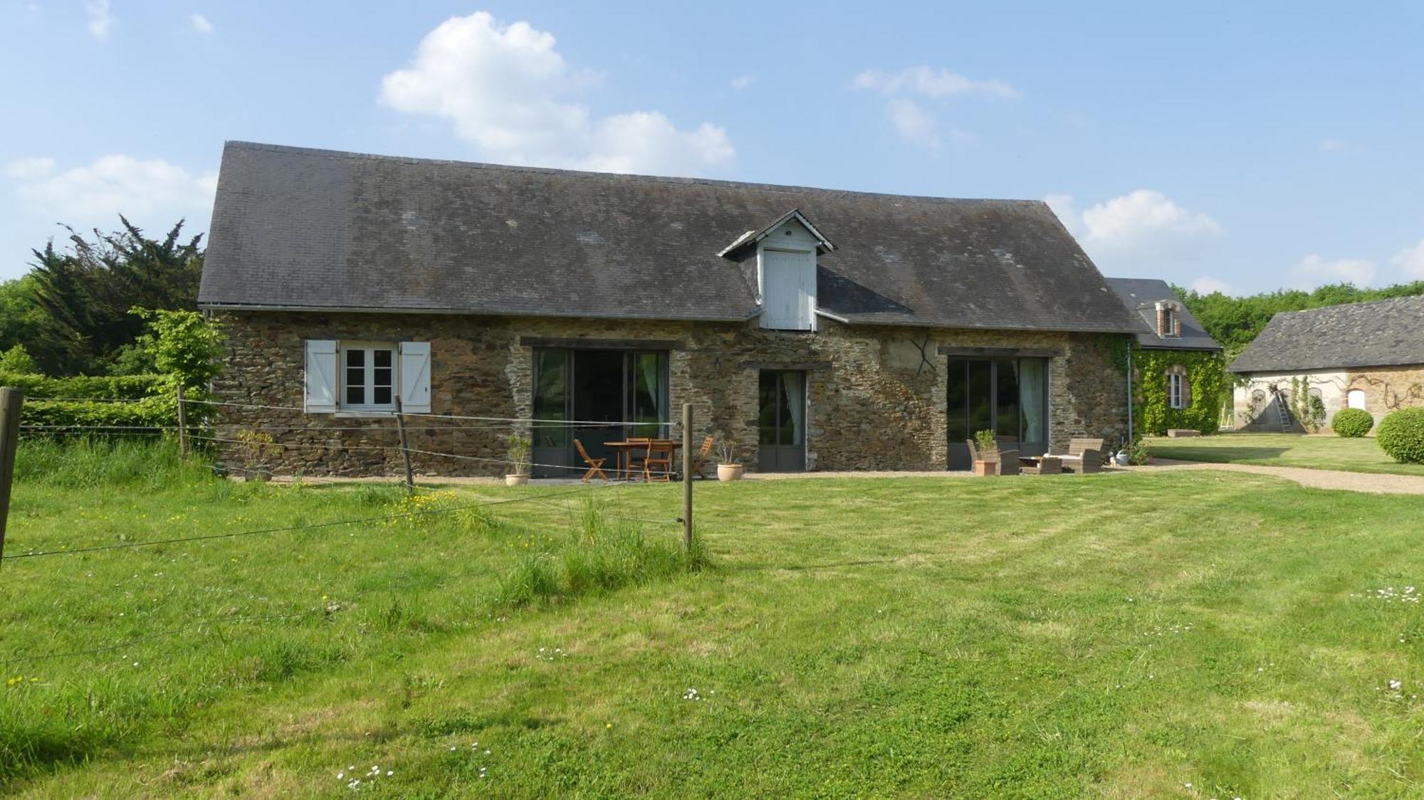 La Petite Lande Bed & Breakfast Ménil Exterior photo